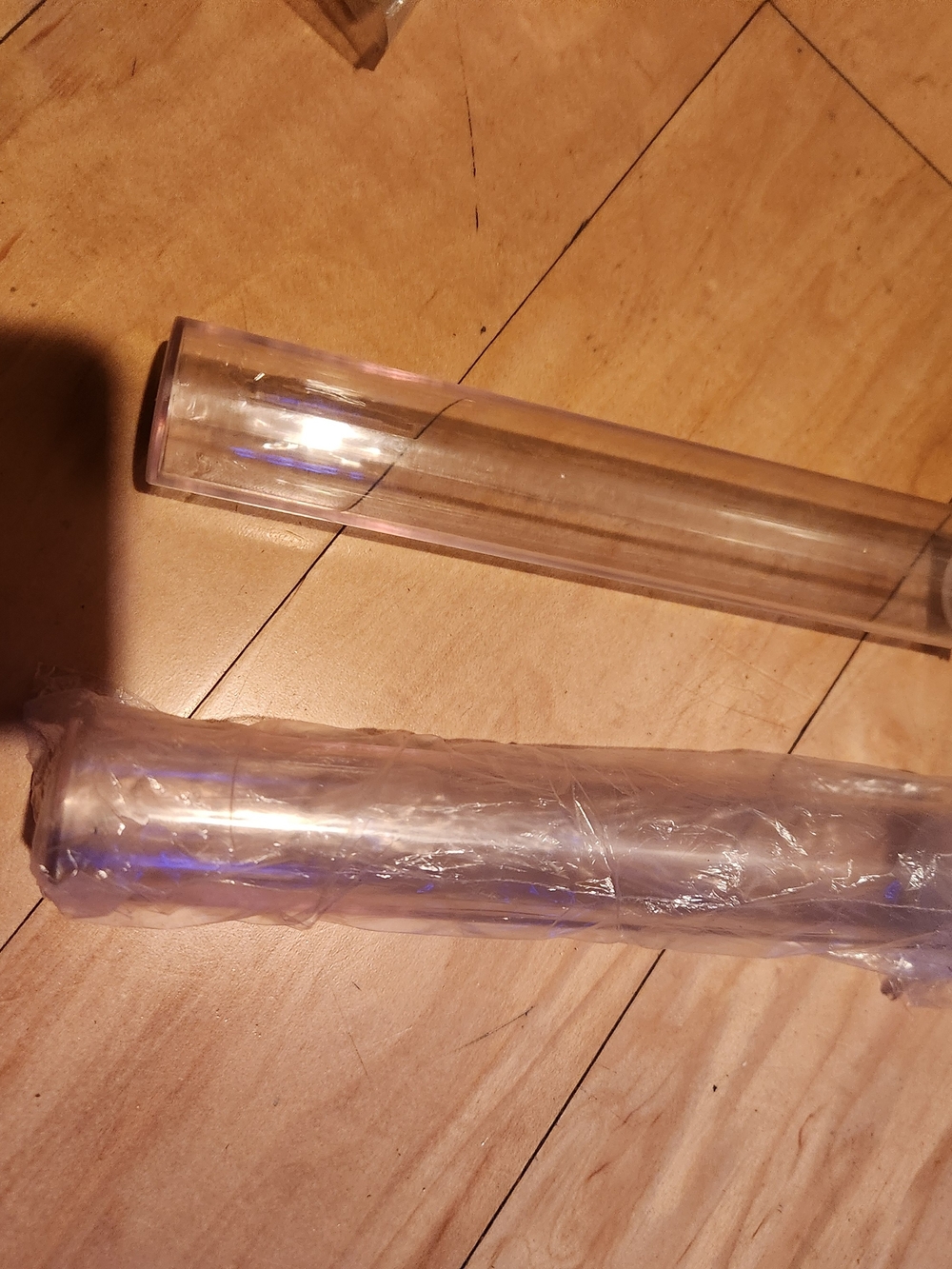 Darice Clear Round Plastic Craft Tubes with Stopper Set Of 6